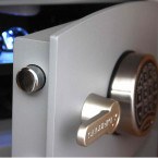 Digital Security Safe - Securikey Mini Vault Gold FR 1E - door close up