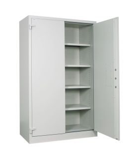 Chubbsafes Archive 880 with 4 adjustable shelves